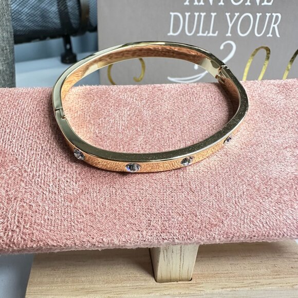 Park Lane "Jewel" Bangle Bracelet W Crystal Accents Gold-Tone Hinged - Picture 7 of 7